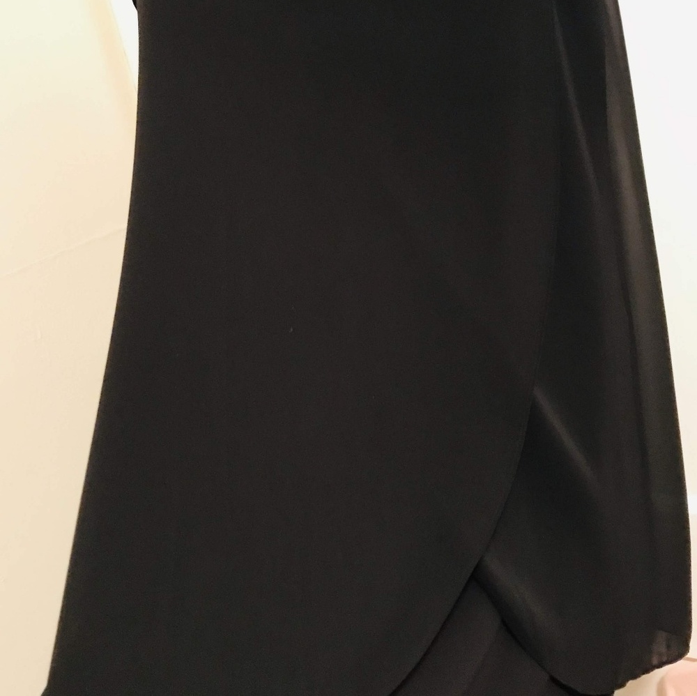 Dress - Picture 3 of 5
